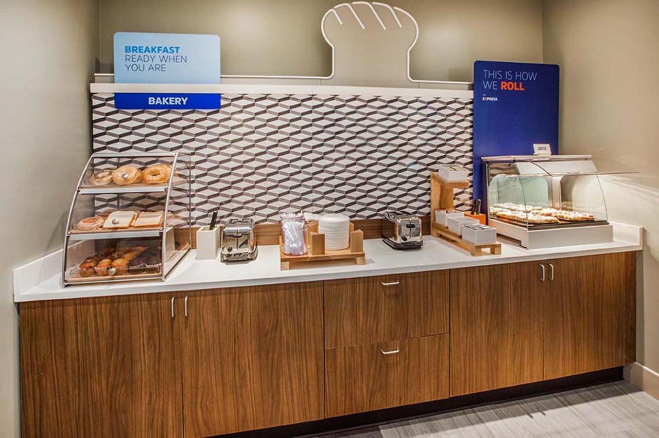 Holiday Inn Express Hotel & Suites Tooele By Ihg Buitenkant foto